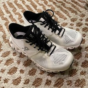 On Cloud X Running Shoes